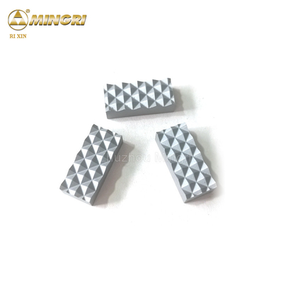 O prendedor do carboneto de tungstênio B30 introduz para Chuck Jaw Carbide Insert